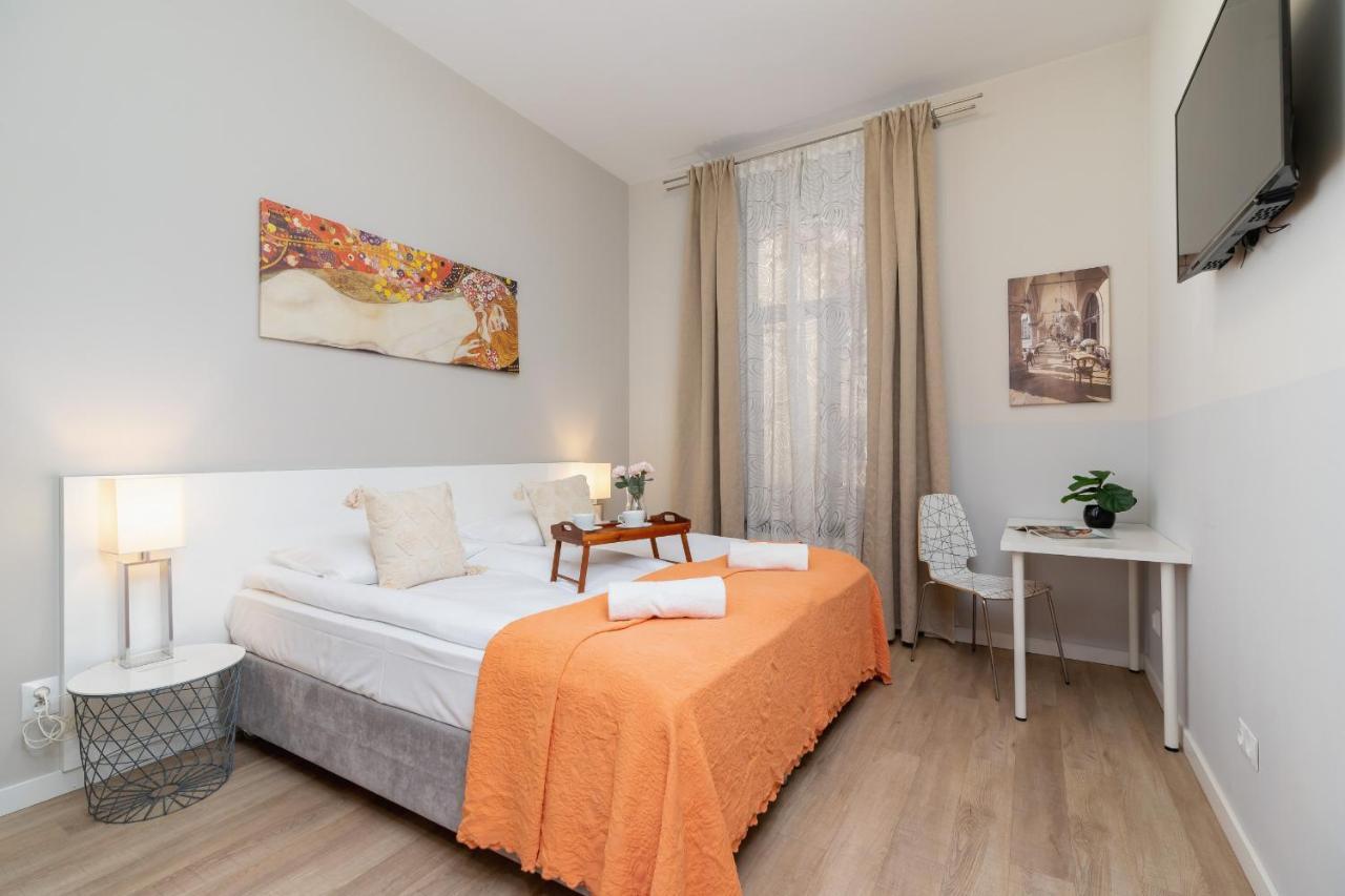 Central Planty Park Apartment Lobzowska By Noclegi Renters 크라쿠프 외부 사진