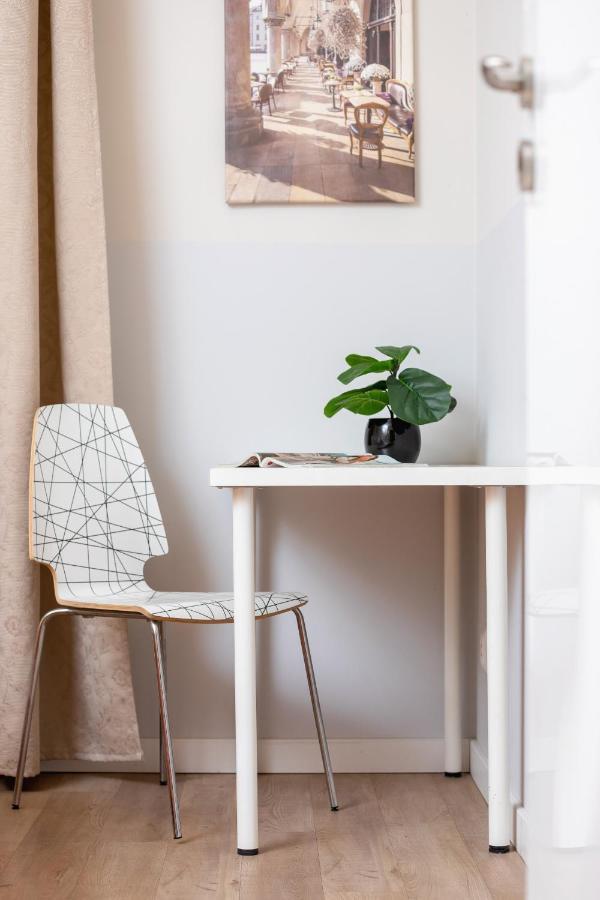 Central Planty Park Apartment Lobzowska By Noclegi Renters 크라쿠프 외부 사진